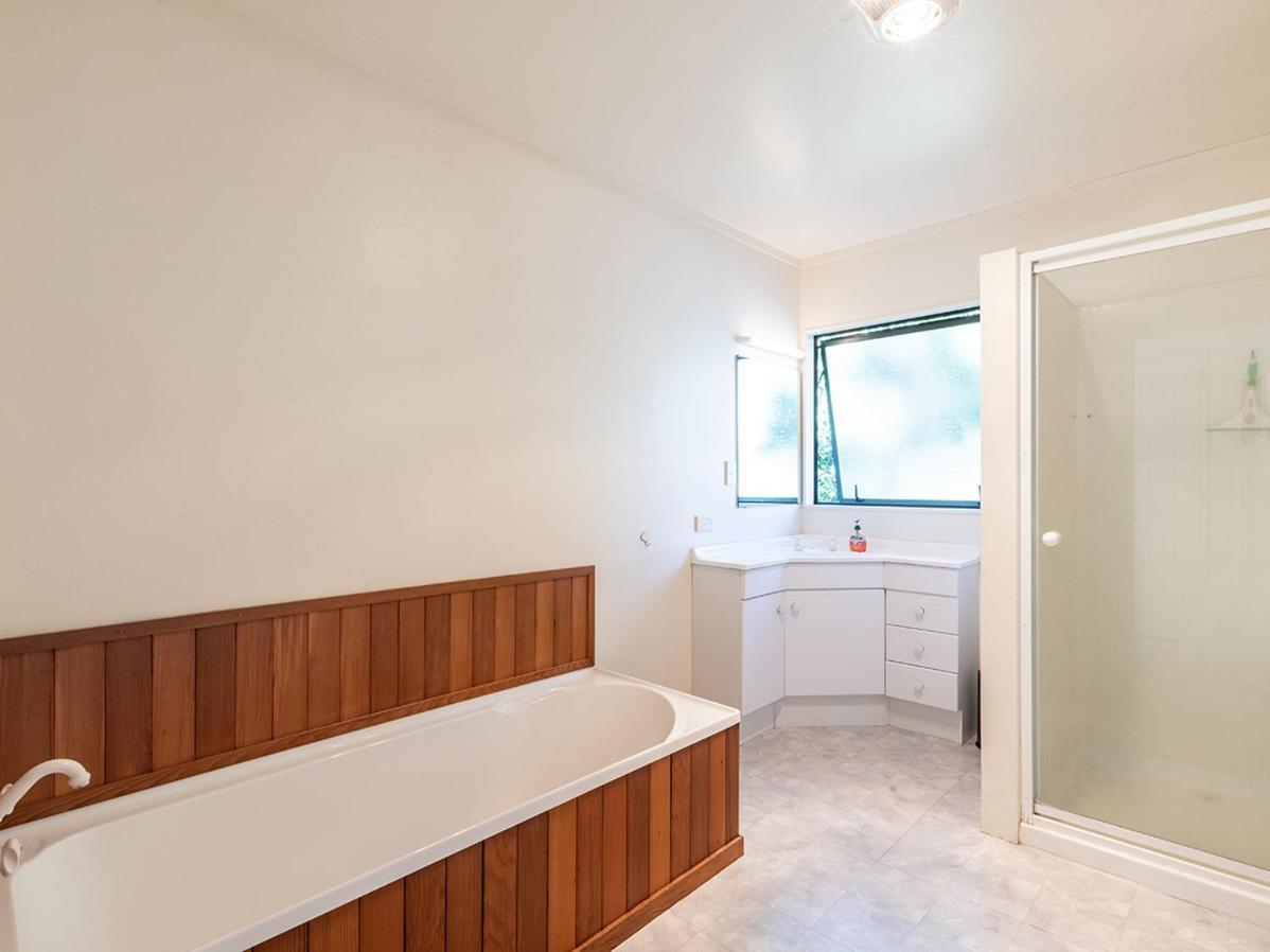 Kawau Vista - Snells Beach Holiday Home Buitenkant foto